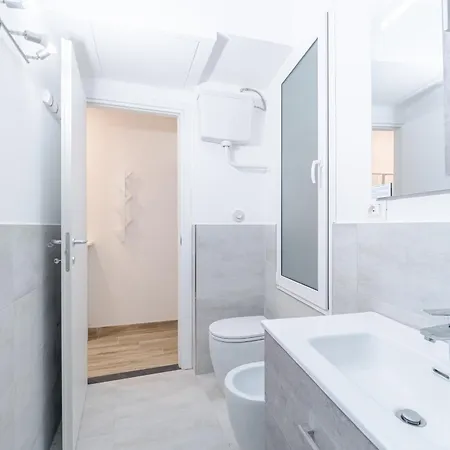 Moby The Whale Central Flat Genua Exterior foto